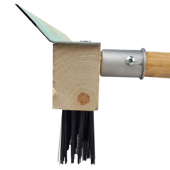 Pizza oven brush with wooden handle and wire bristles plus stainless steel scraper for cleaning pizza ovens - BarBits.co.uk